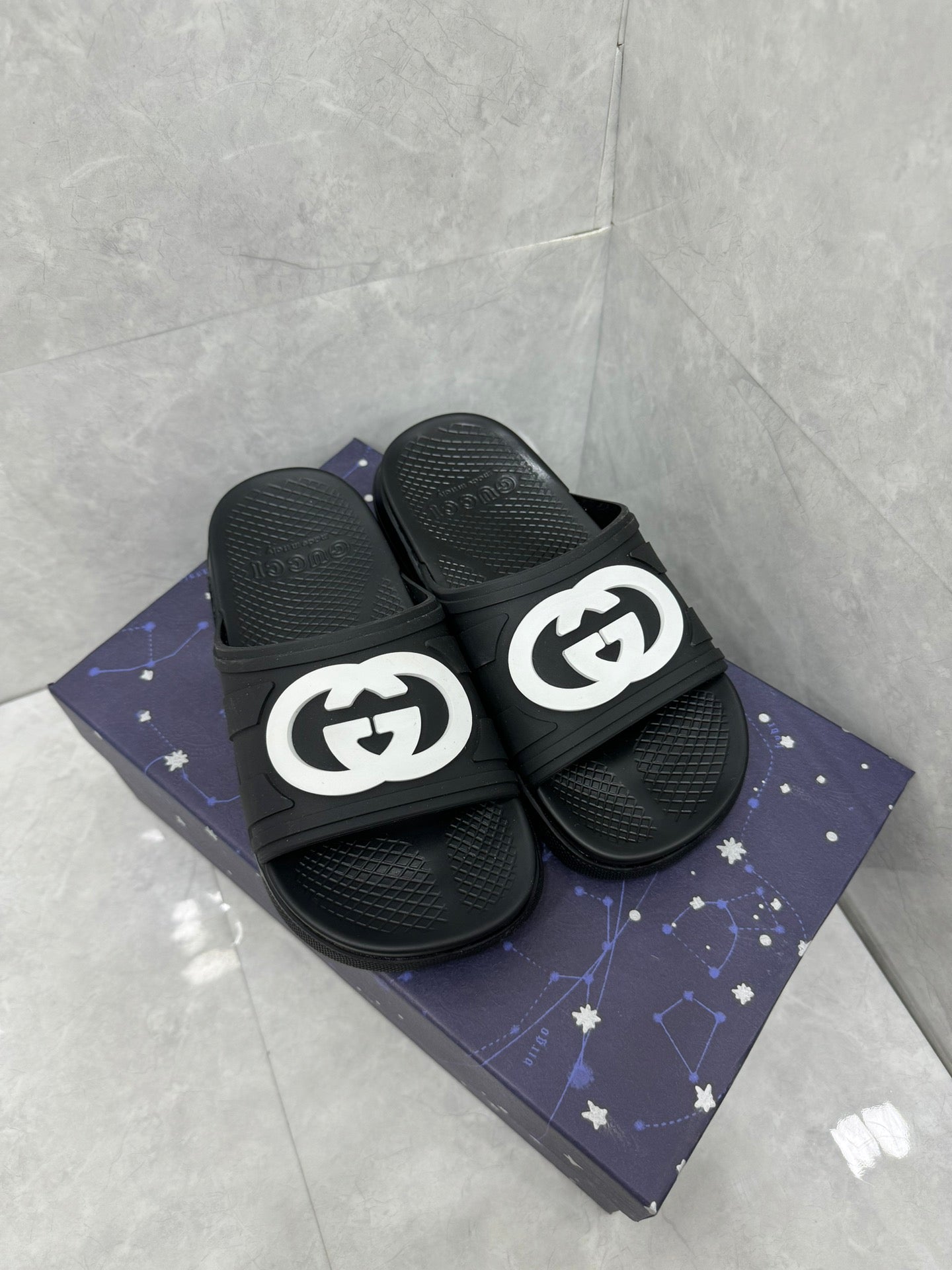 Slippers