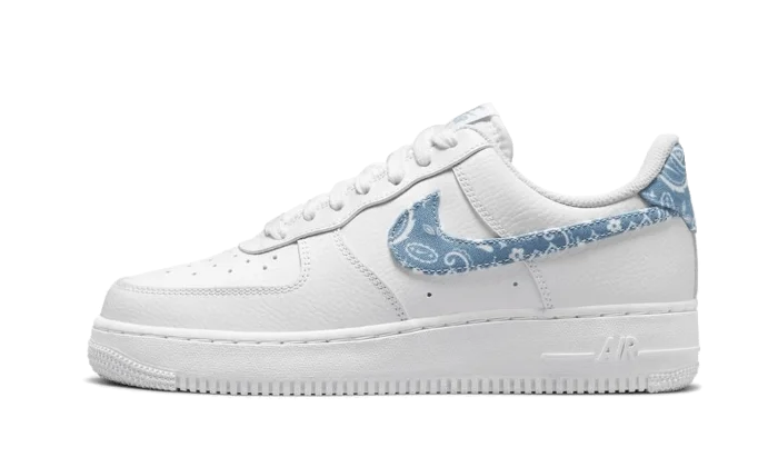 07 Essential White Worn Blue Paisley
