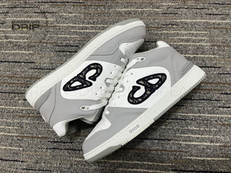 B57 ’GRAY’