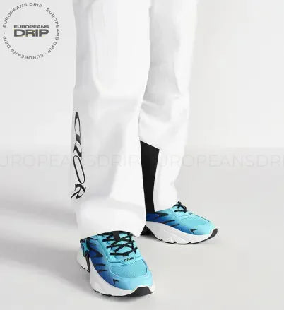 B44 ’BLUE’