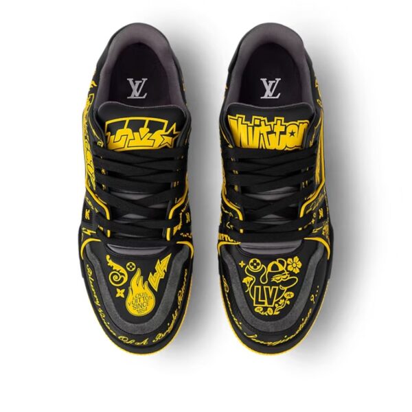 Black Yellow Graffiti