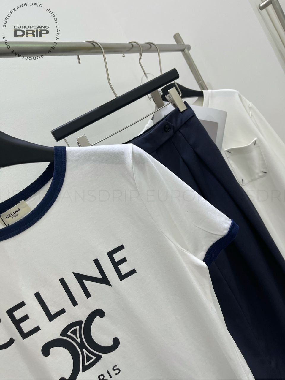T-Shirt White