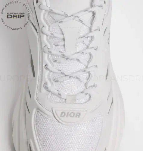 B44 ’ALL WHITE’