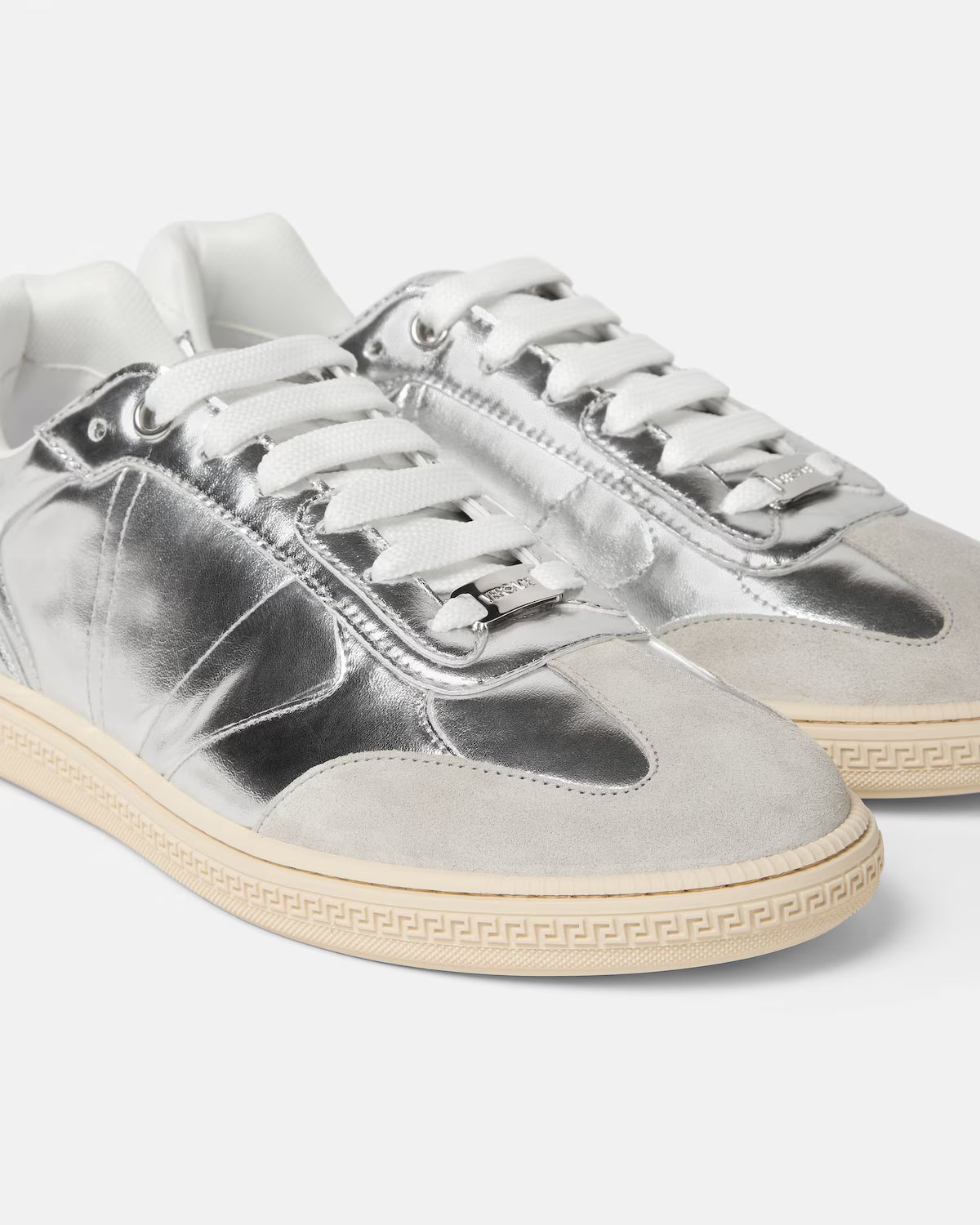 Greca Court Metallic