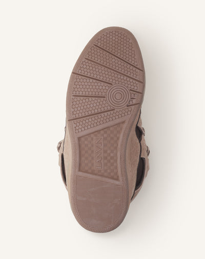 Curb Brown