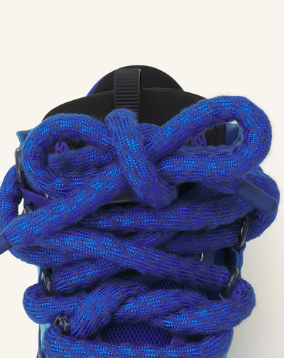 Curb Blue Black