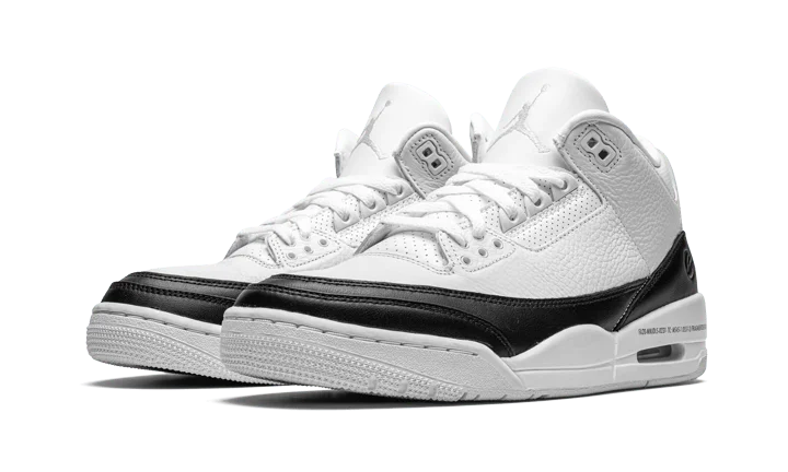 Fragment White Black