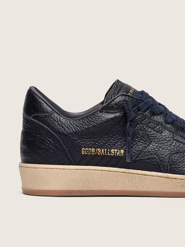 Star in navy-blue leather with tone-on-tone leather