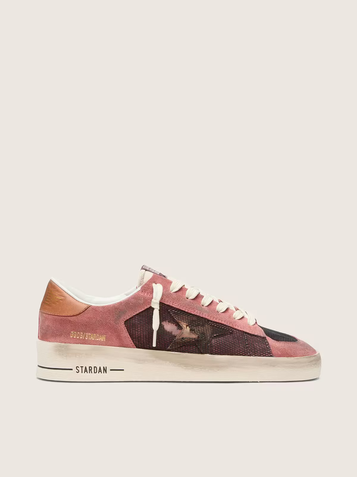 Star Dan in pink suede with beige