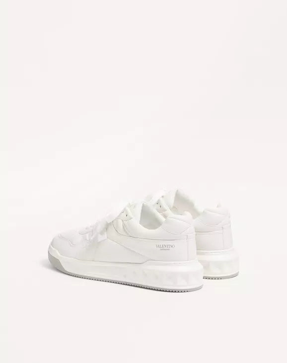 Low-Top One Stud White