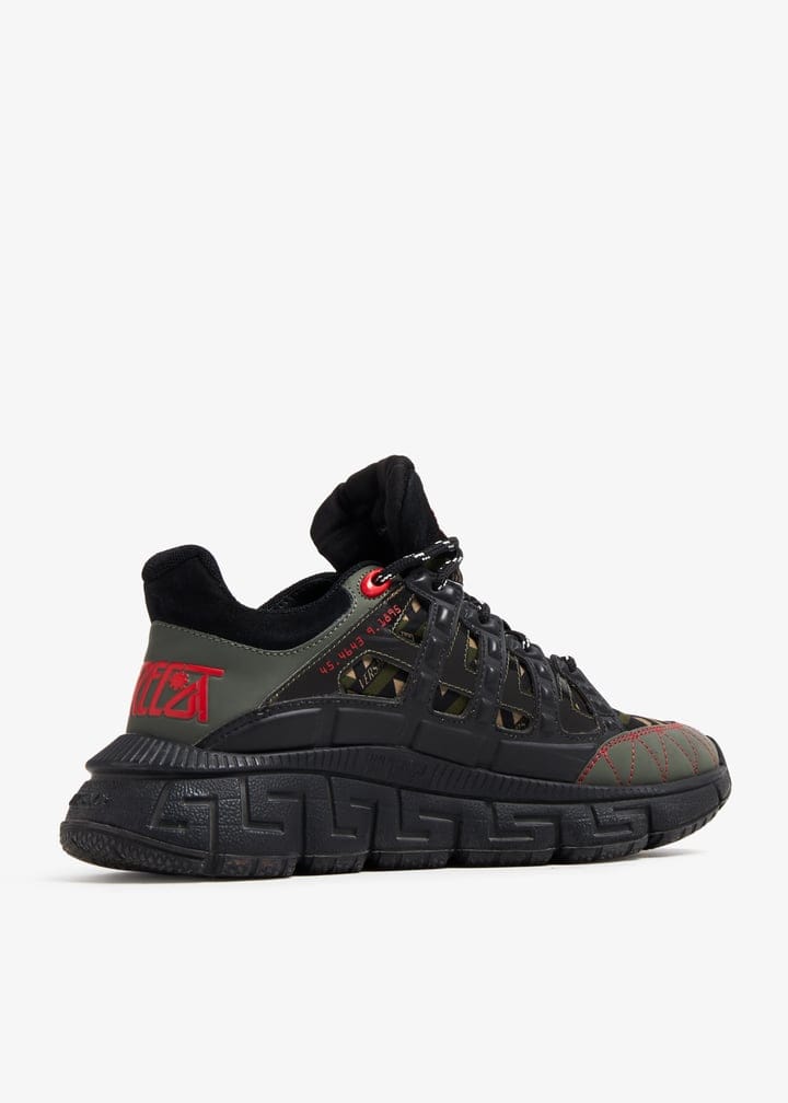 Trigreca Black Red