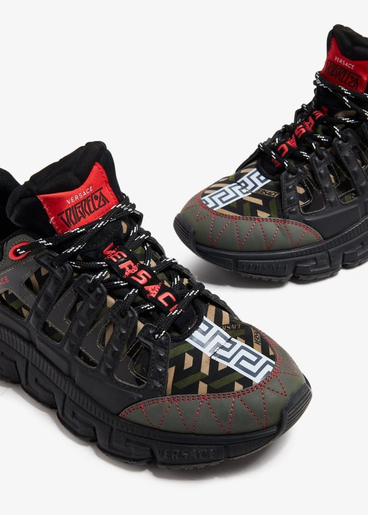 Trigreca Black Red