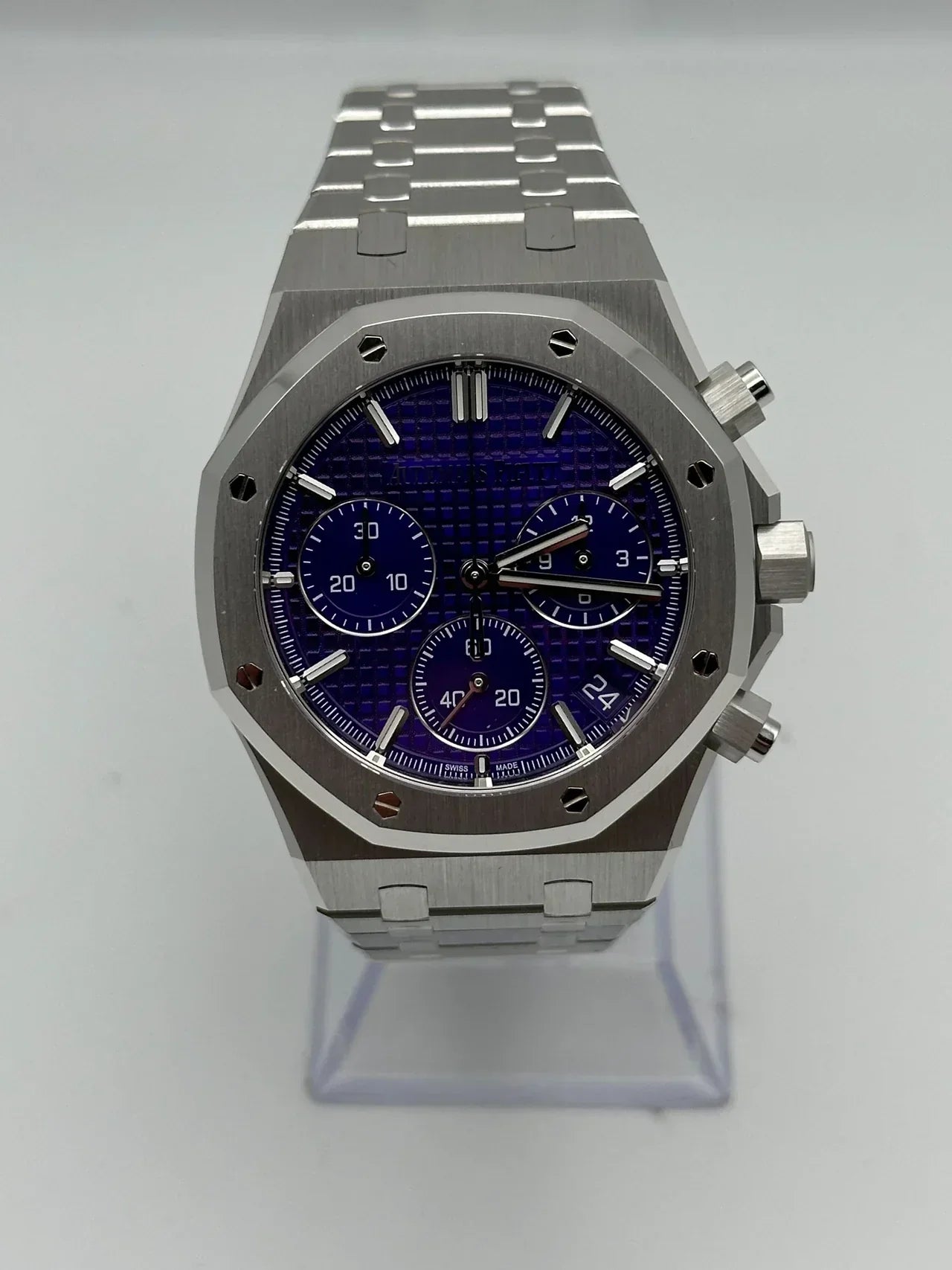 Royal Oak 26240BC.OO.1320BC.01 Chronograph 'Domaine de Murtoli Special Edition' White Gold Purple Dial