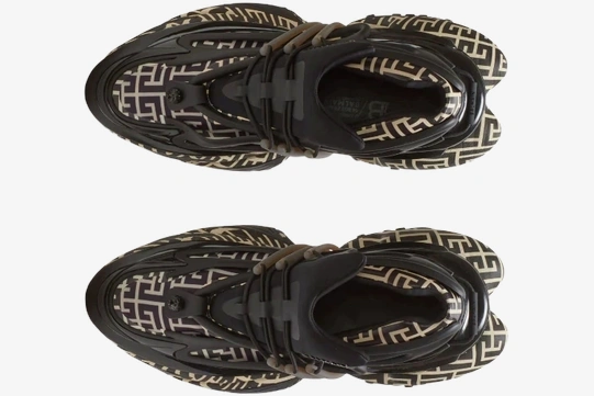 Unicorn Low ‘Ivory Black Monogram’
