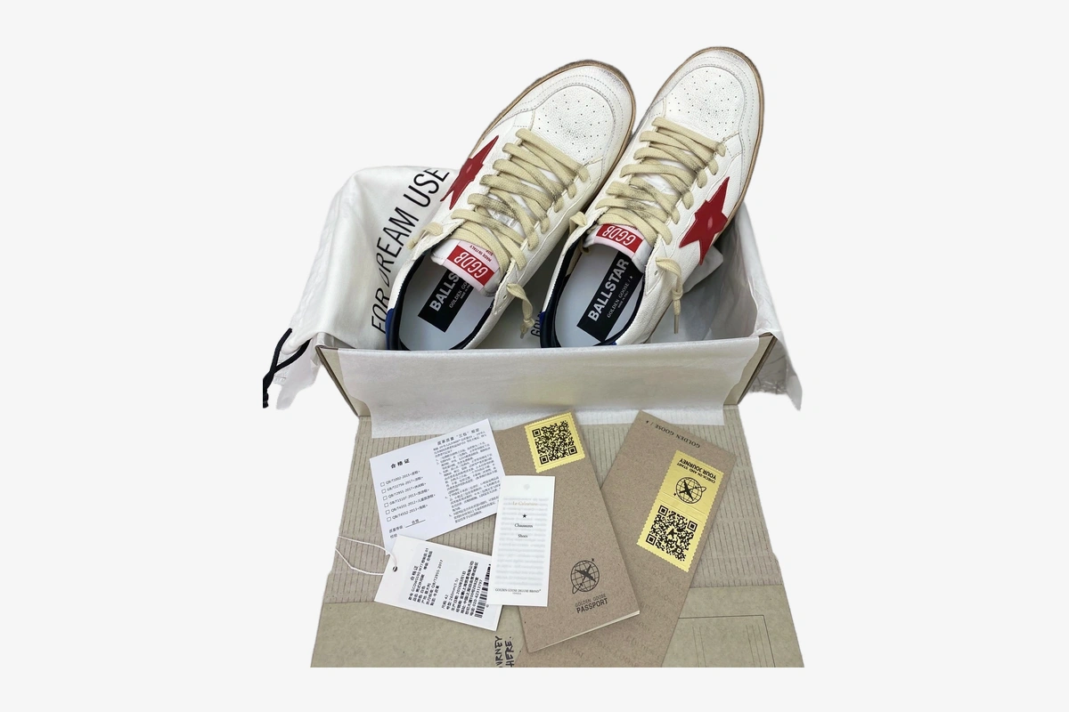 Star Distressed Leather White Blue Red